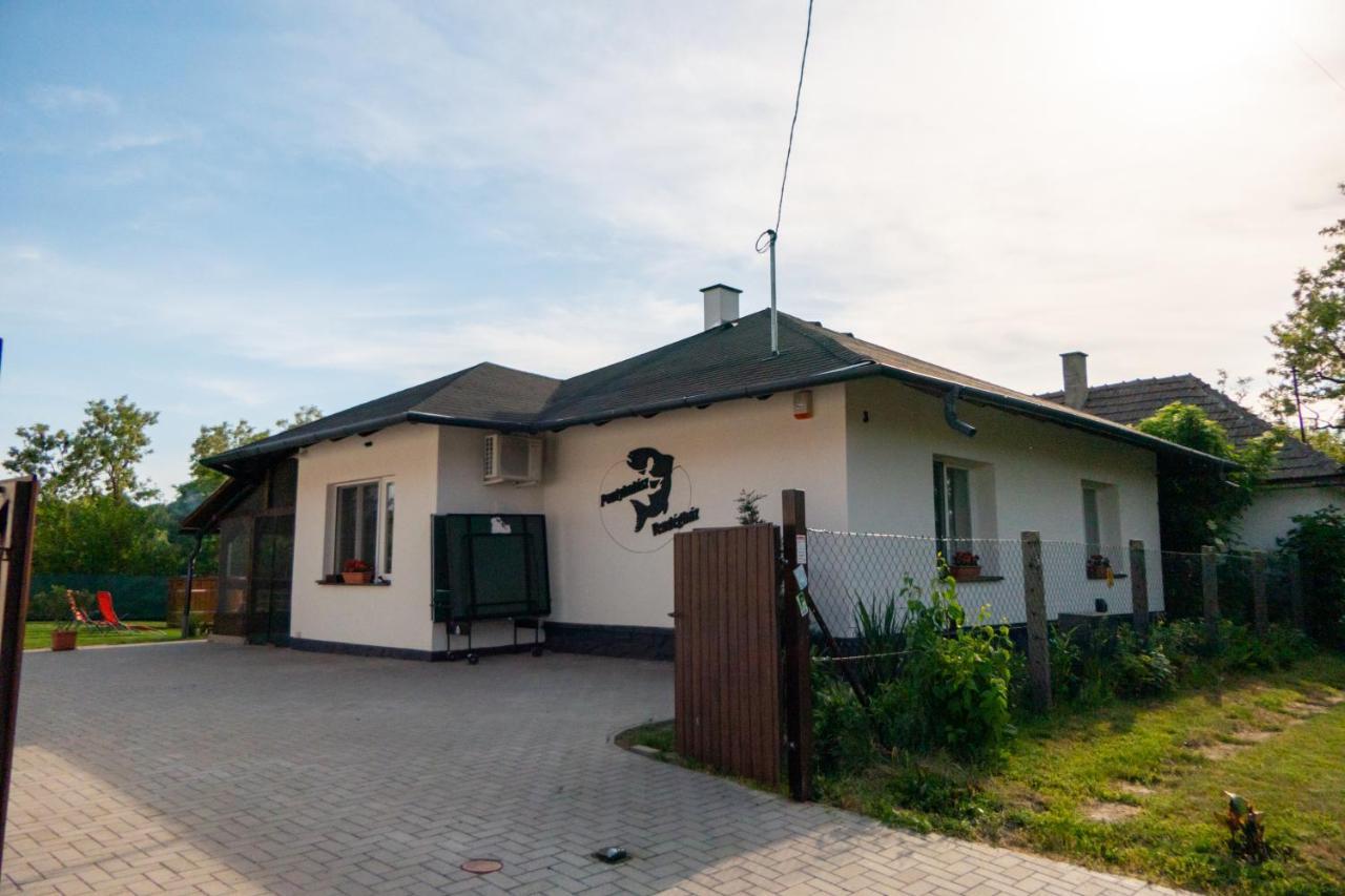 Pontyhalasz Vendeghaz Tiszabábolna Exterior foto